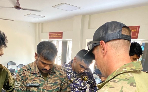 US-Indian EOD teams share best practices during Tiger Triumph 2025