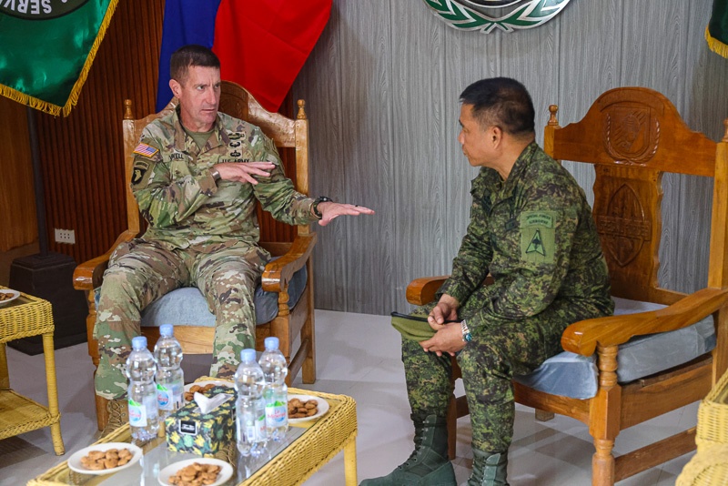 Salaknib 25 | U.S. Army forces host Lt. Gen. Joel Vowell