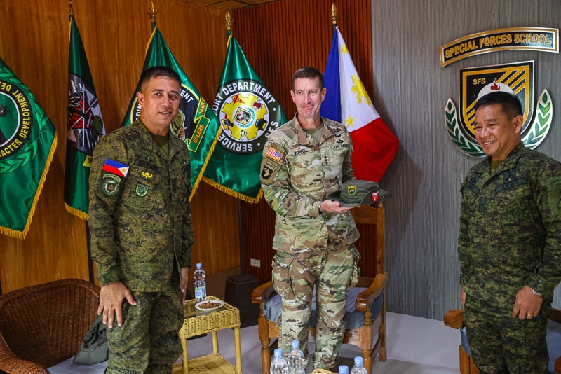 Salaknib 25 | U.S. Army forces host Lt. Gen. Joel Vowell