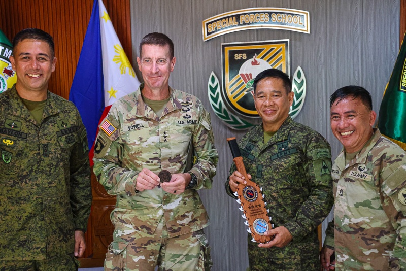 Salaknib 25 | U.S. Army forces host Lt. Gen. Joel Vowell