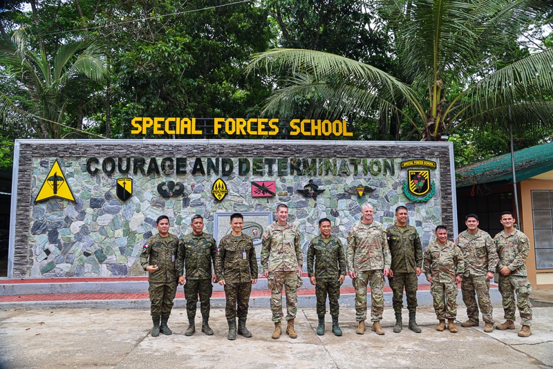 Salaknib 25 | U.S. Army forces host Lt. Gen. Joel Vowell