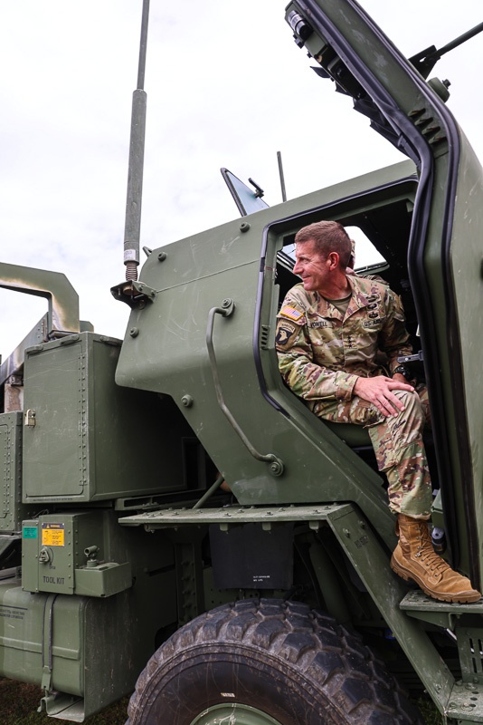 Salaknib 25 | U.S. Army forces host Lt. Gen. Joel Vowell