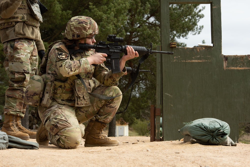 7 CWS participate in FTX at GTA