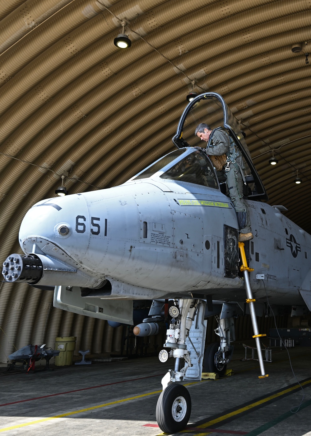 Osan commander takes to the skies for CSARTE 25-2