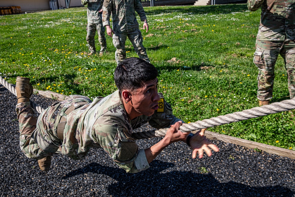 SETAF-AF soldiers compete in obstacle course at best squad competition