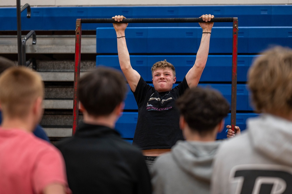 Lansing Marines host Saugatuck 2025 USMC Fitness Challenge