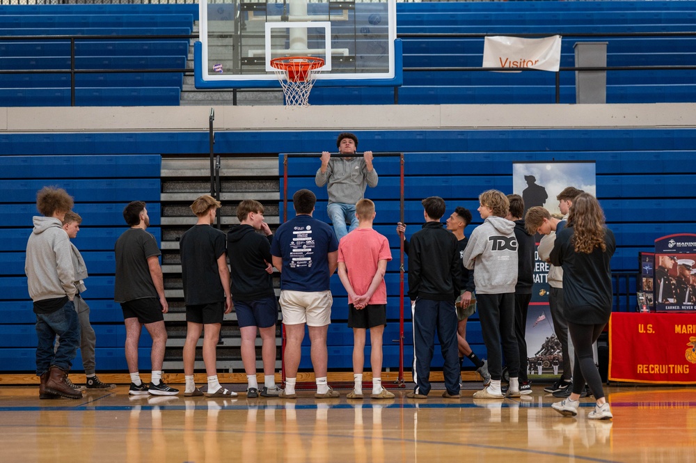 Lansing Marines host Saugatuck 2025 USMC Fitness Challenge