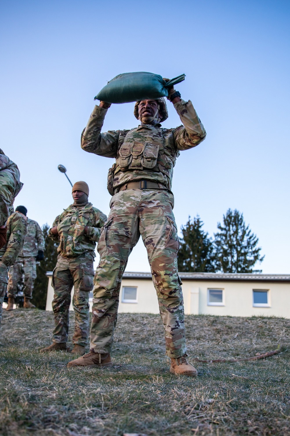 41st FAB Soldiers conduct Expert Physical Fitness Assessment during best squad competition