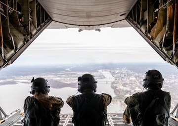 State leaders learn about Peoria air mission