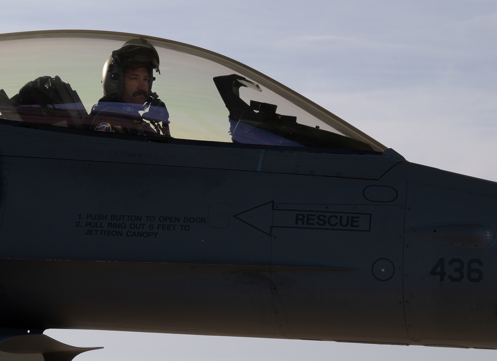 Blacksnakes prepare for takeoff