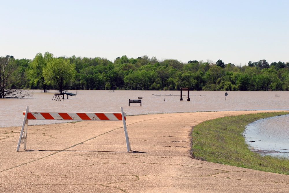 High water levels mean recreation closures at Pine Creek Lake in Oklahoma