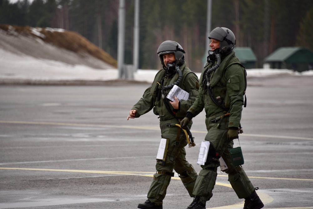 80th Flying Training Wing engages in pilot training exchange with Finnish Air Force Academy