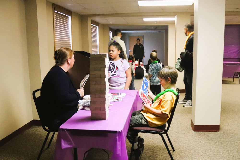 Hundreds of Fort McCoy family members attend 2025 MOMC Movie Night event