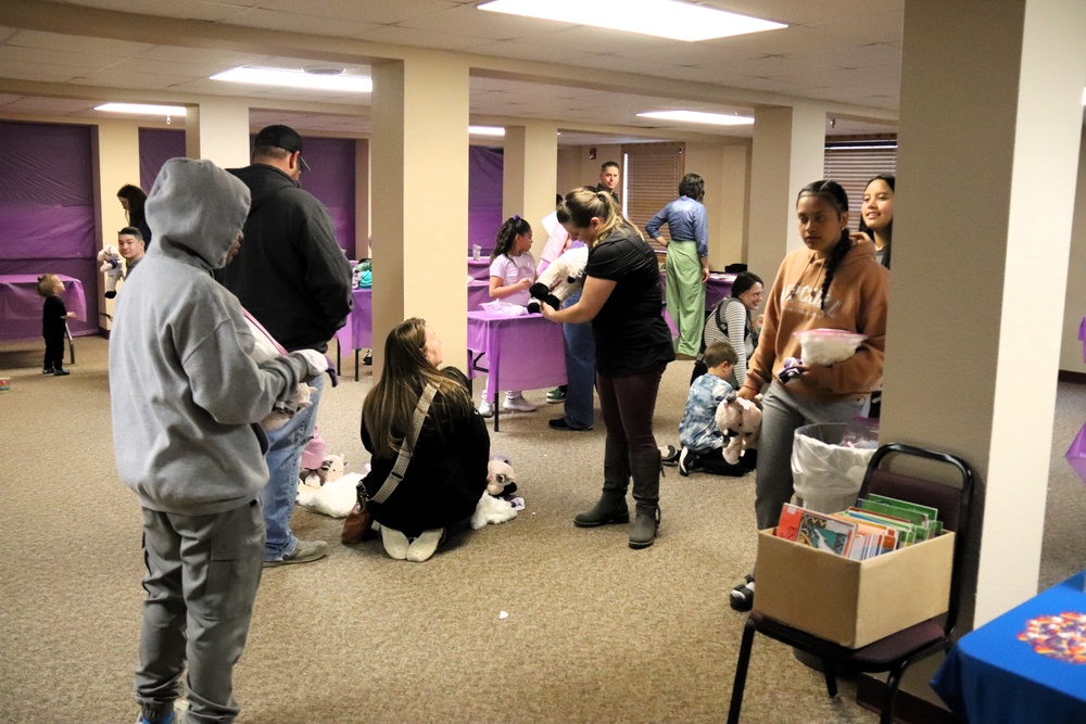 Hundreds of Fort McCoy family members attend 2025 MOMC Movie Night event