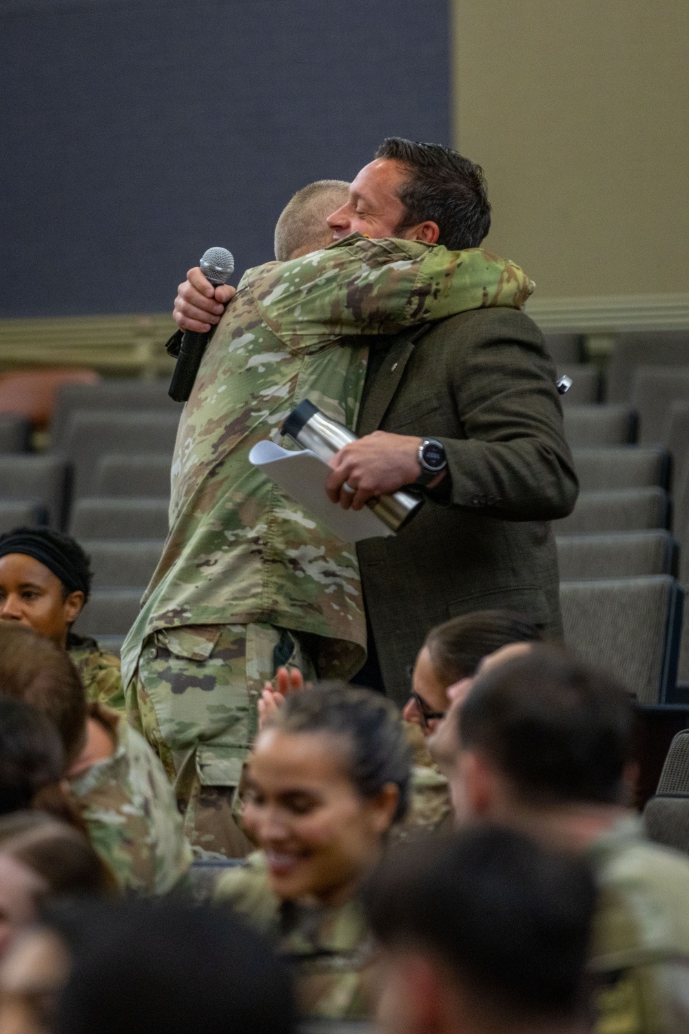 U.S. Army Colonels Share Stories of Resilience at Leadership Seminar