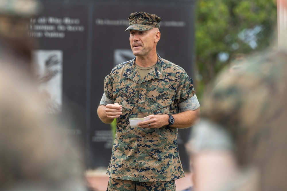 HQ Company Conducts Change of Command