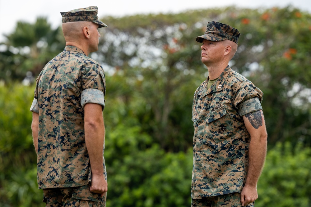 HQ Company Conducts Change of Command