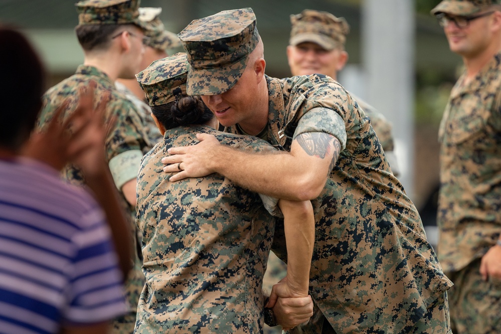 HQ Company Conducts Change of Command