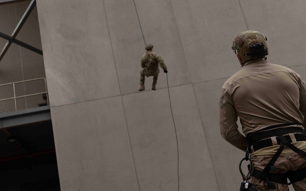 NSWG-11 Rappelling Qualification