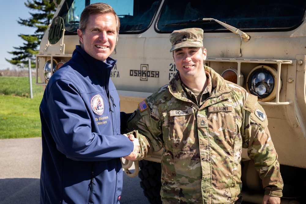 Soldiers from Kentucky National Guard meet Gov. Andy Beshear at POD site
