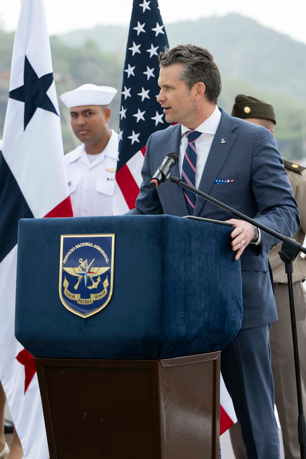 SD Hegseth Visits Panama