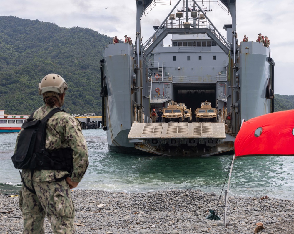 Salaknib 25 | Combined Joint Logistics Over the Shore