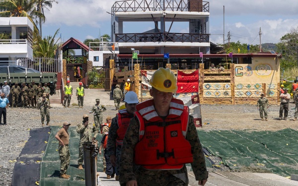 Salaknib 25 | Combined Joint Logistics Over the Shore