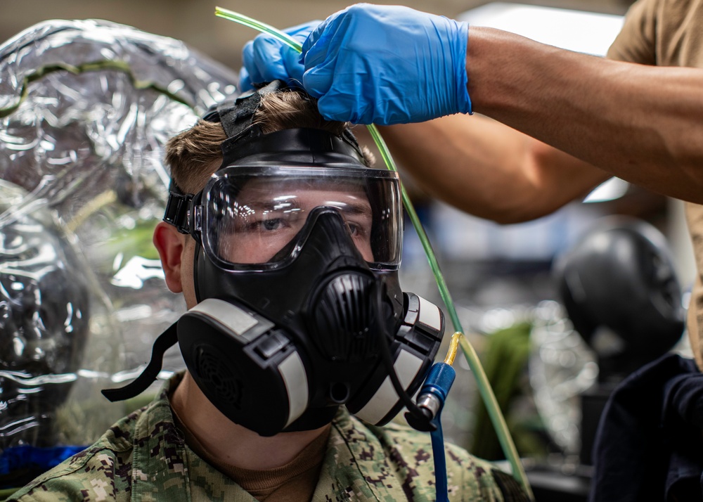 George Washington Sailors Conduct Chemical, Biological, and Radiological Fit Test