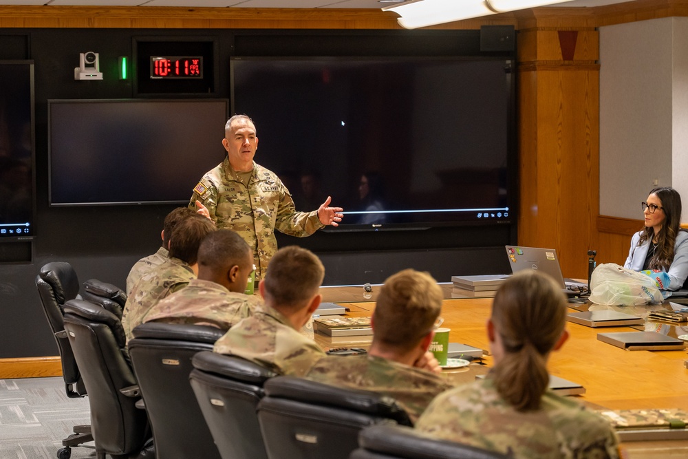 ROTC cadets visit Detroit Arsenal