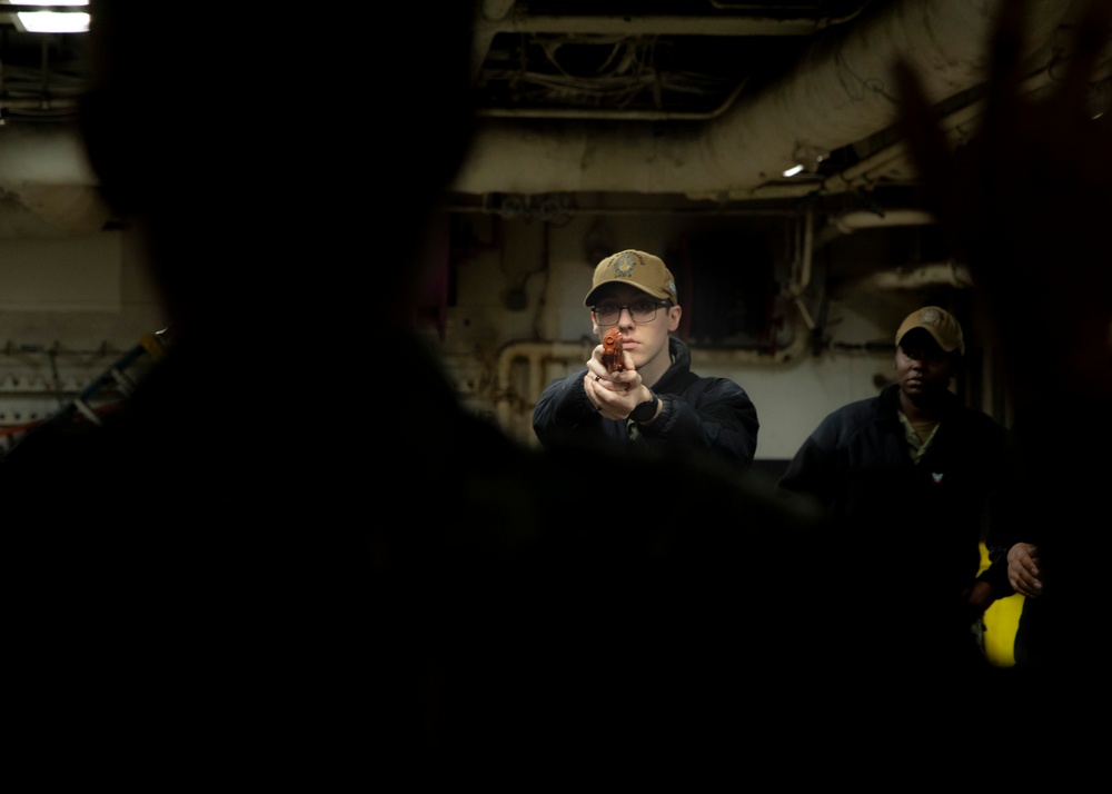 Kearsarge Sailors Conduct Anti-Terrorism Drill