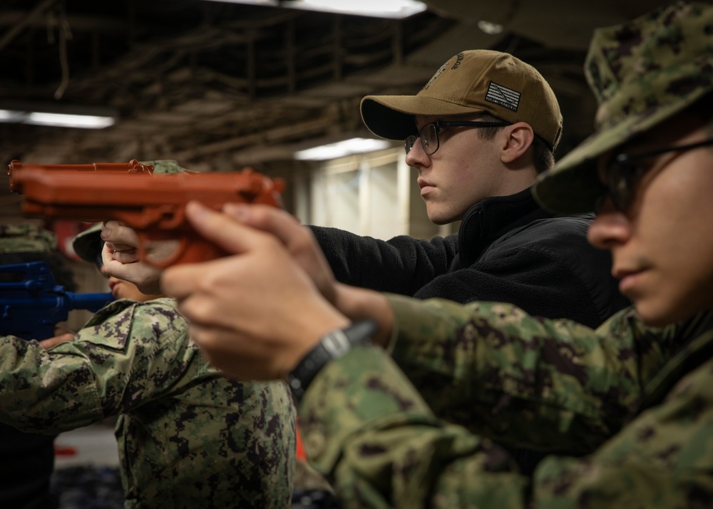 Kearsarge Sailors Conduct Anti-Terrorism Drill