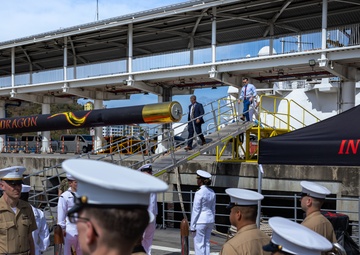 U.S. Secretary of Defense Pete Hegseth visits USS Chosin (CG 65)