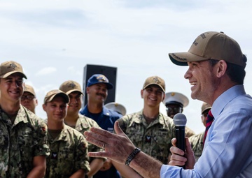 Secretary of Defense Hegseth visits USS Chosin in Panama