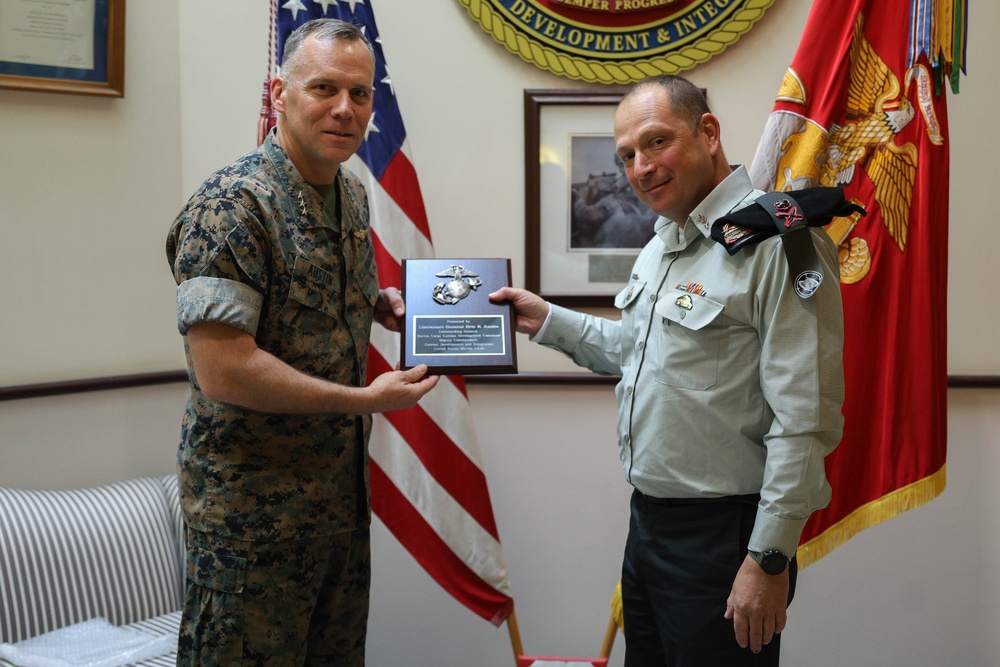 Chief of the Israeli Ground Forces Visits CD&amp;I