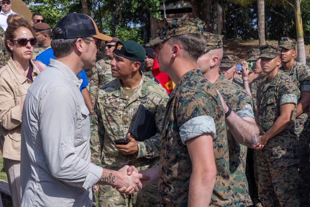 Secretary of Defence visits Marines at Fort Sherman Panama
