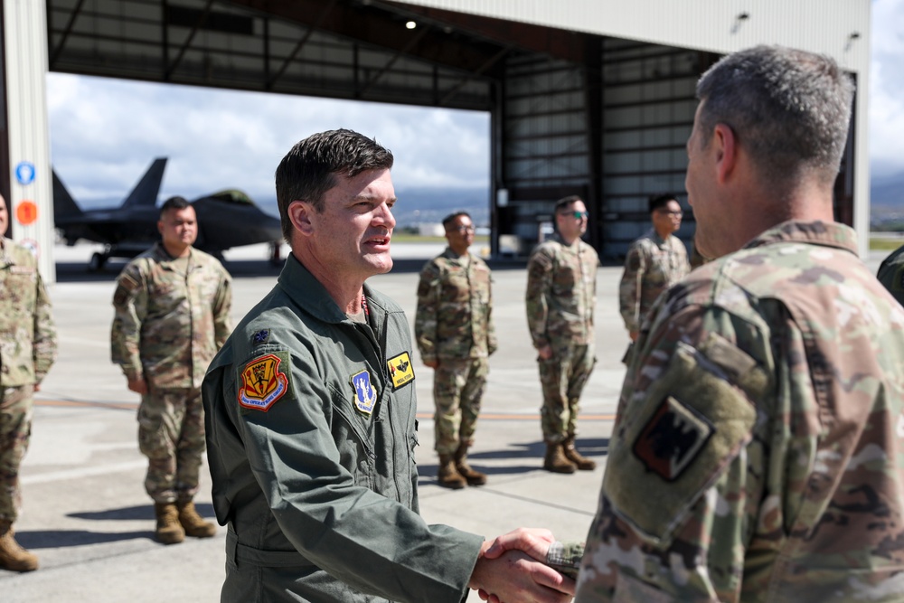 Nordhaus, Raines visit Hawaii National Guard