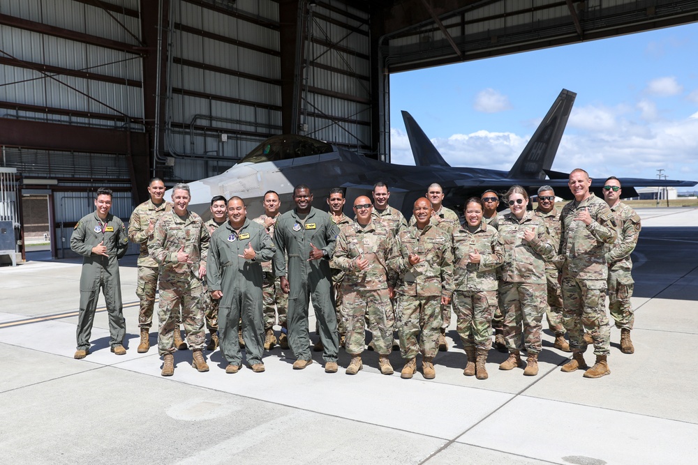 Nordhaus, Raines visit Hawaii National Guard