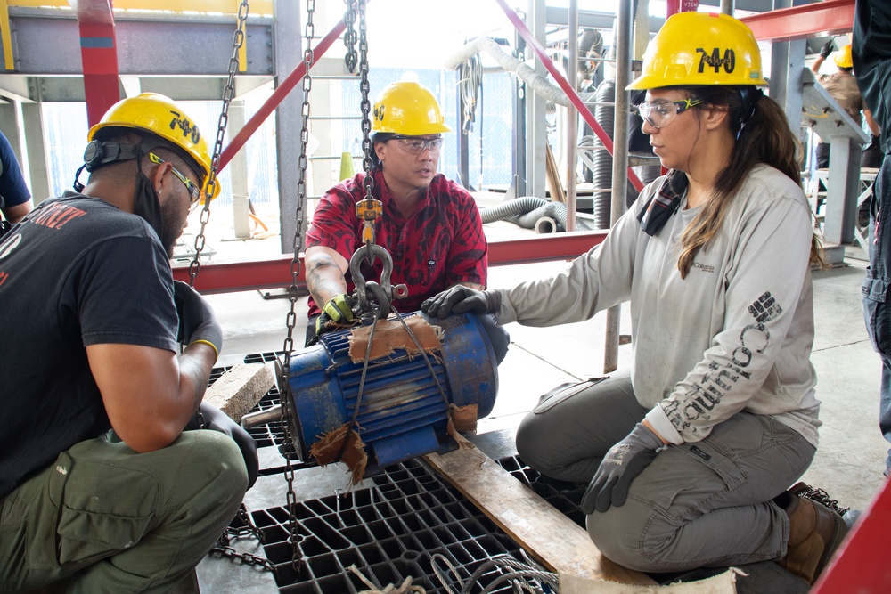 PHNSY & IMF Apprentices Learn Their Trades PHNSY & IMF Apprentices Learn Their Trades