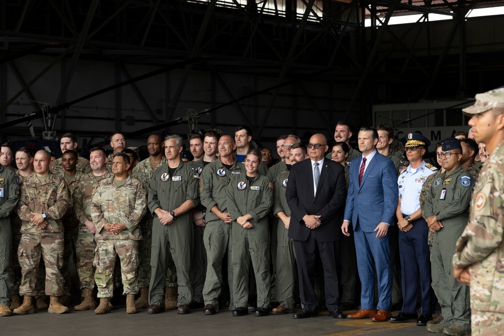 SD Hegseth visits U.S. military personnel