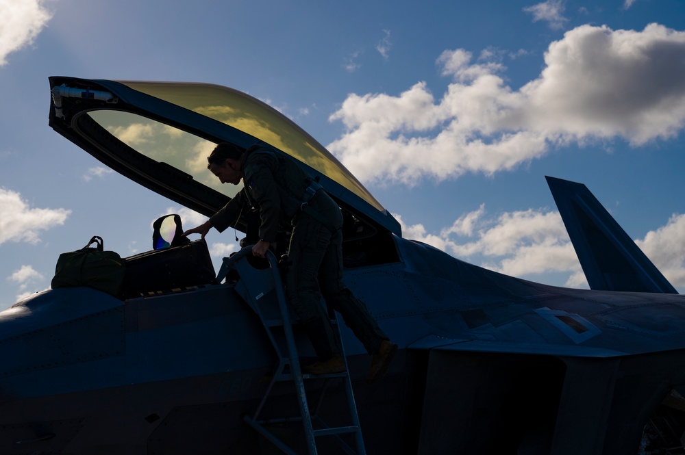Pacific Air Forces commander takes to the skies