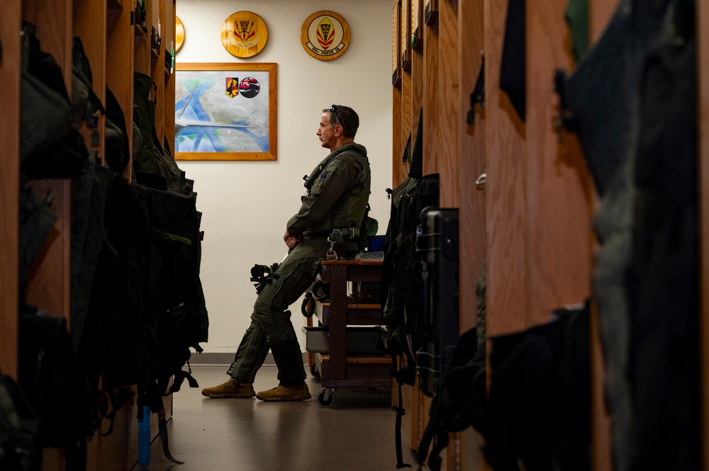 Pacific Air Forces commander takes to the skies