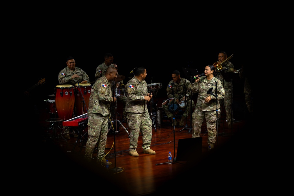 MFR Band Performs at the Colón Art and Culture Center