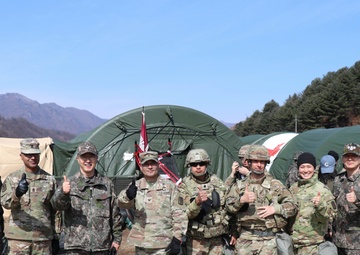 AFMC Commanders Visits Combined Training with the 65th Medical Brigade