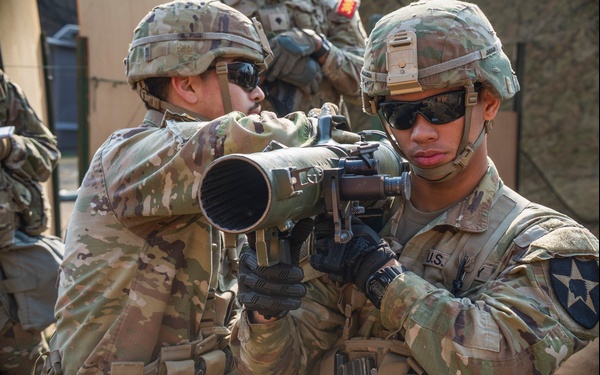 Sustainment Brigade Soldier Prepares for ESB with Weapons Training - E3B