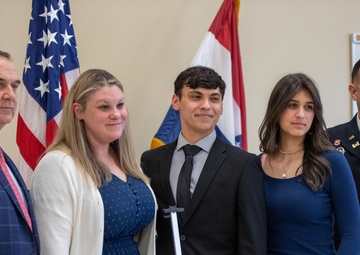 Reserve Center Memorialized for Kansas City Soldier