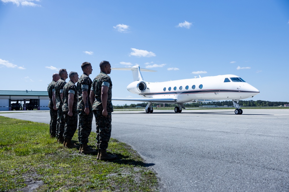 The Secretary of the Navy visits II Marine Expeditionary Force