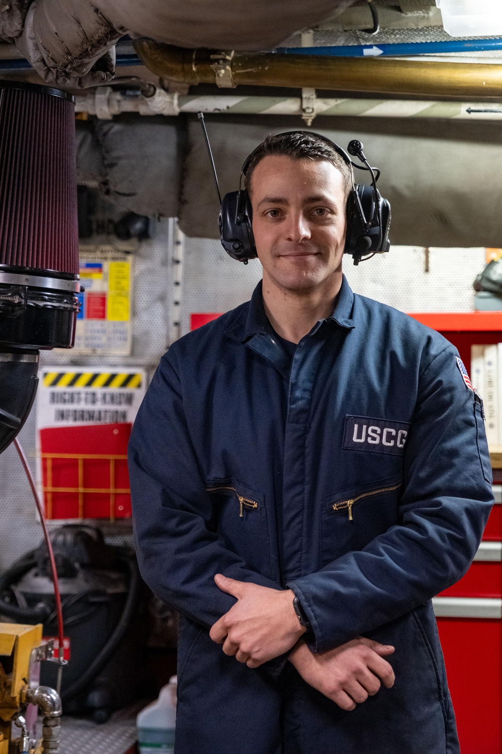 Coast Guard Cutter Hawser Prepares for Icebreaking Mission in New York