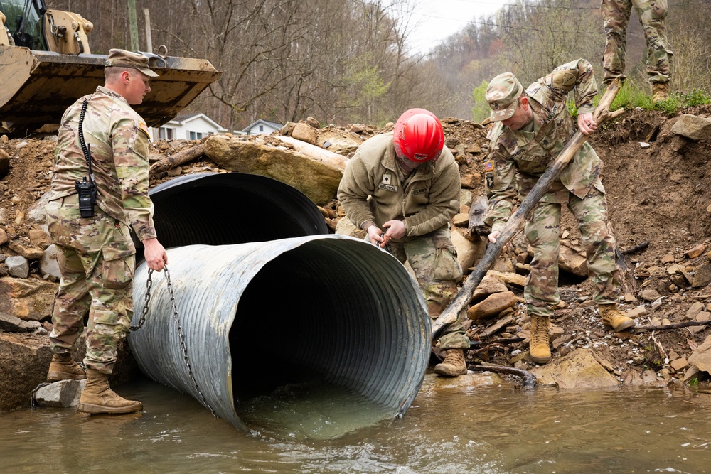 Kentucky National Guard continues work in eastern Kentucky