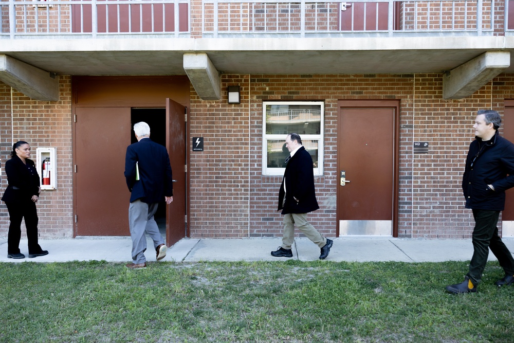 The Secretary of the Navy tours barracks facilities at II MEF