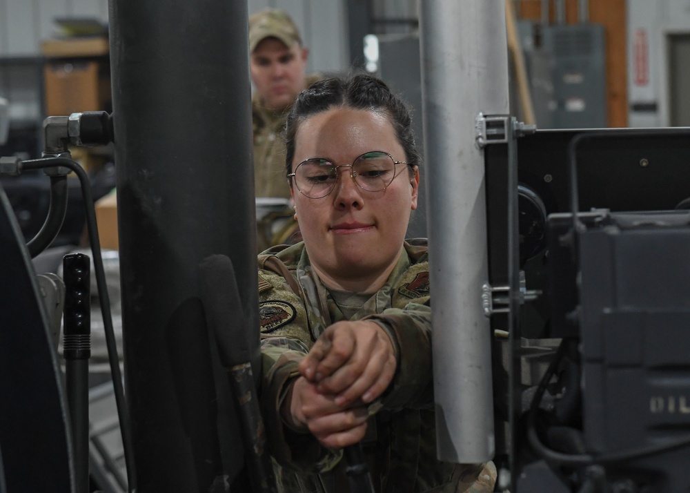 Airmen train in engineering exercises on Fort Indiantown Gap